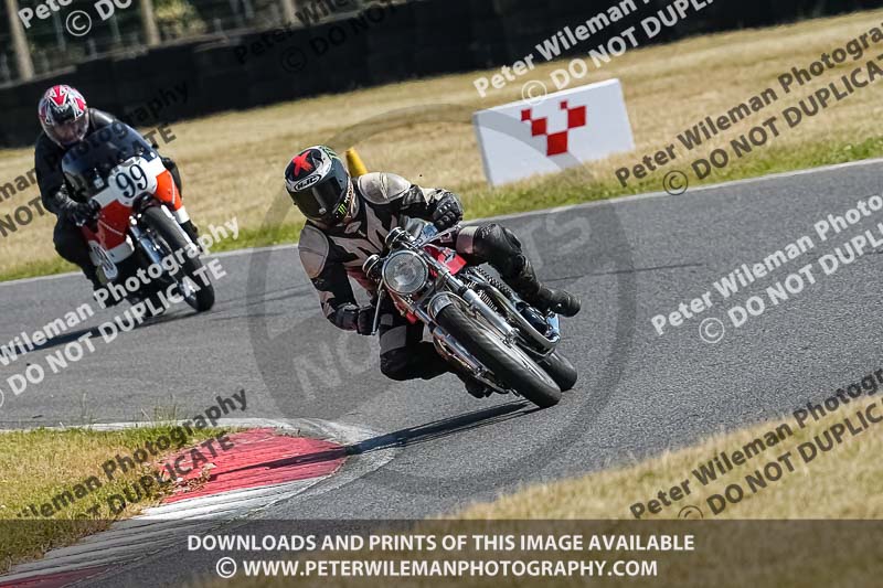 cadwell park;cadwell park photographs;cadwell trackday photographs;enduro digital images;event digital images;eventdigitalimages;peter wileman photography;racing digital images;trackday digital images;trackday photos